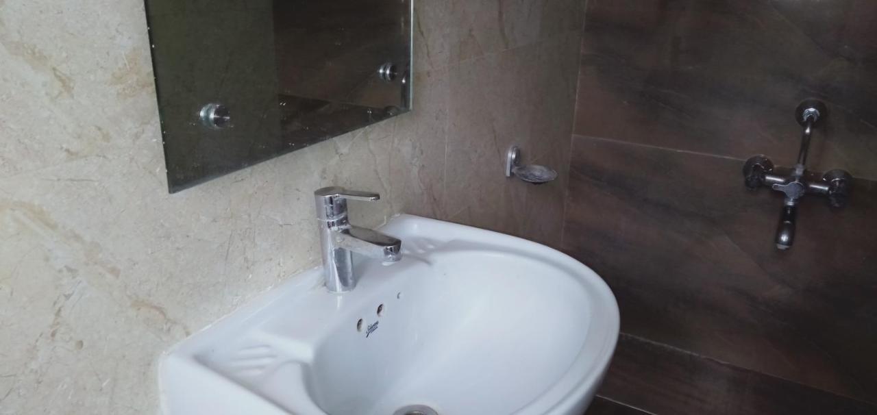 Hotel White House Pune Exterior photo